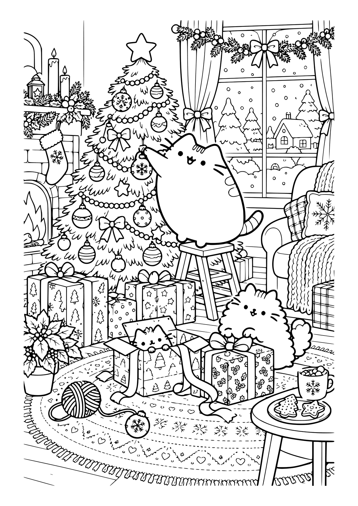 Kolorowanka do druku: Pusheen na stołku przy choince, dwa kotki wśród prezentów, kominek i zaśnieżony widok za oknem.
